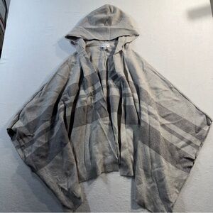 Evereve Rochelle Gray Striped Hooded Open Front Sweater Cape Poncho